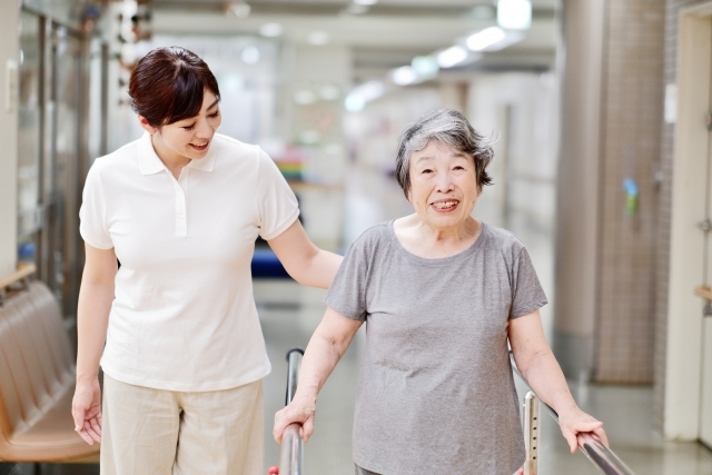 【2023年11月新規開設】有料老人ホームの介護職、無資格未経験からスタート