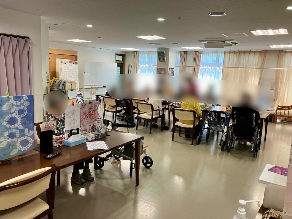 看護職 准看護師 正看護師 介護施設 サロン・ド・フレール一宮 正社員