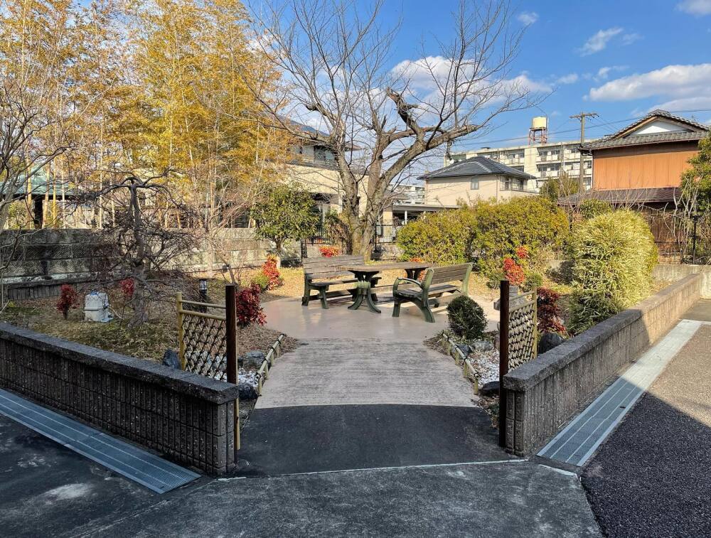 看護職 准看 正看 有料老人ホームなごみ 社保あり なし