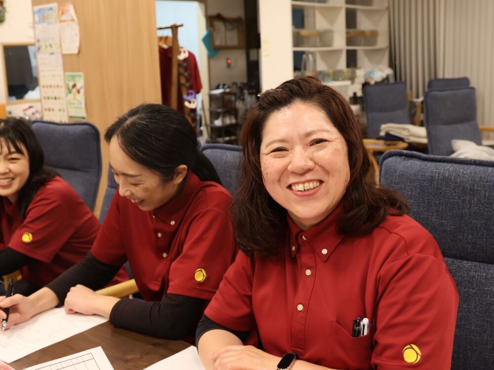 デイサービスで生活相談員兼介護員募集